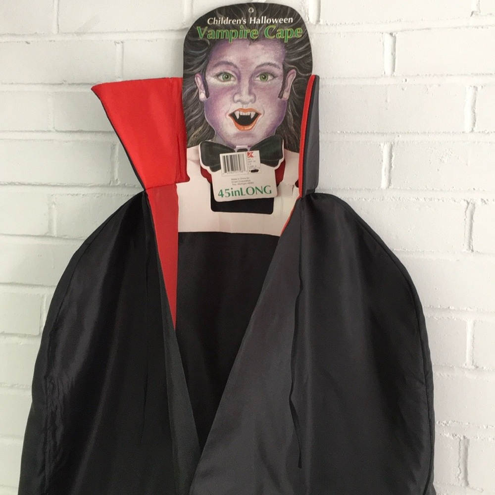 Unisex Children’s Long Black Halloween Dracula Cape With High Neck & Red Lining